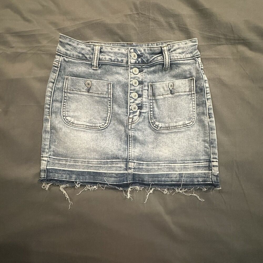 American Eagle Hi Rise Mini Skirt Next Level Stretch Button Fly Womens 6 Denim